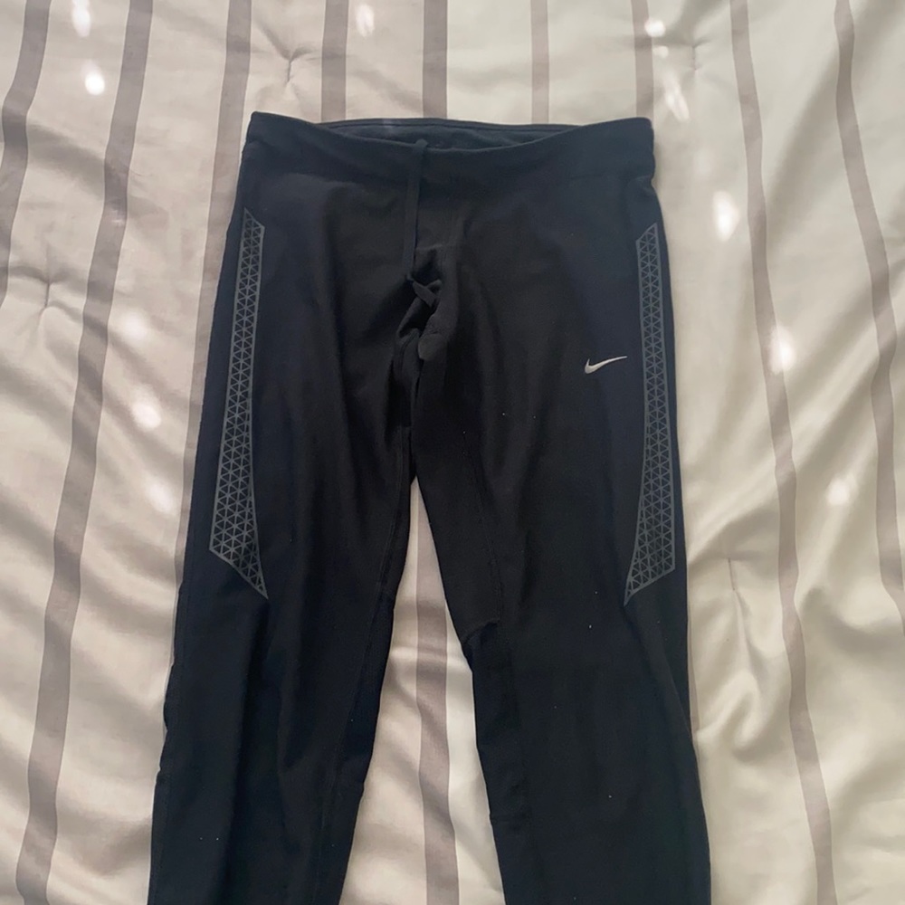 Dri-fit Nike black leggings with zipper